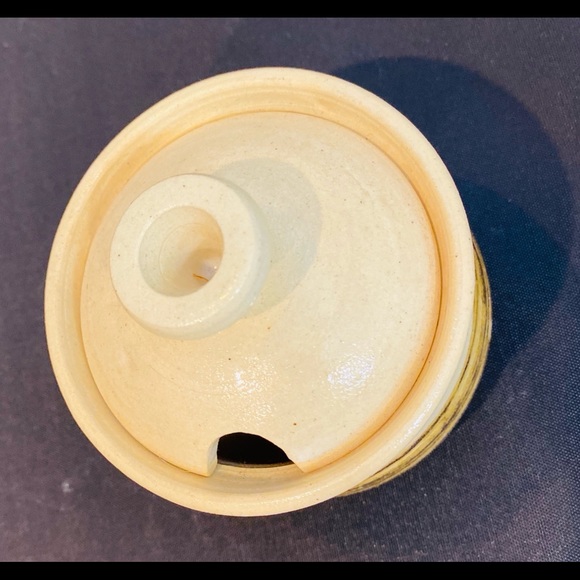 Vintage Signed Hand Made Honey Jar - Picture 4 of 9